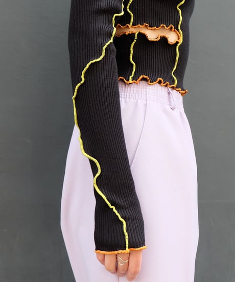 Frill Line Tops