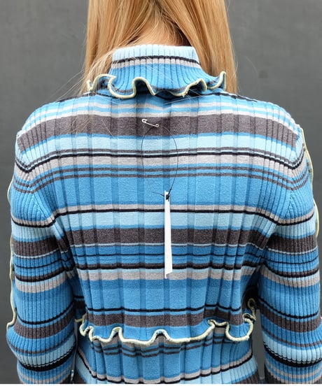 Frill Line Tops 12