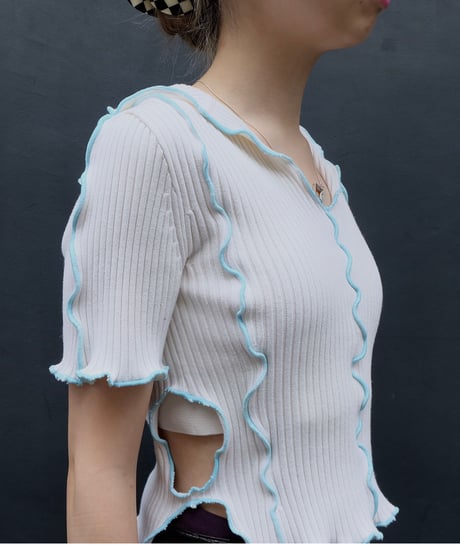 Frill Line Tops