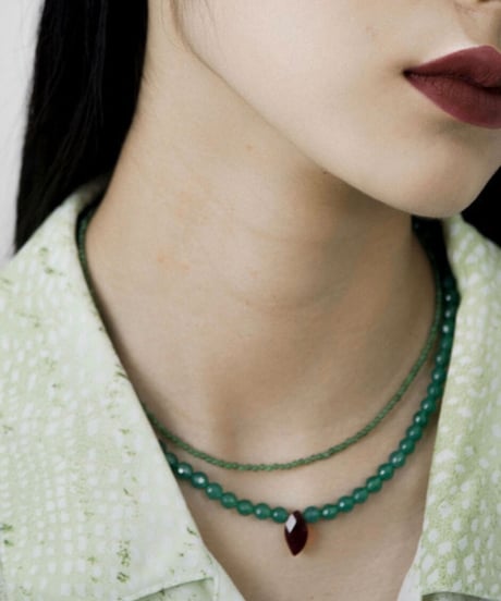 momentel jewelry    stone necklace