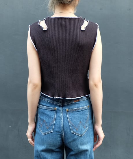 Frill Line Tops