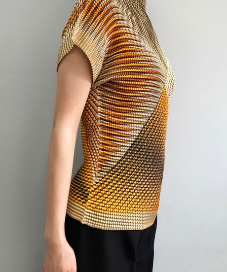 Vintage   Design Tops