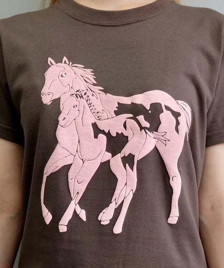 Labyrins  Dont Cry Horse Tshirt Pink