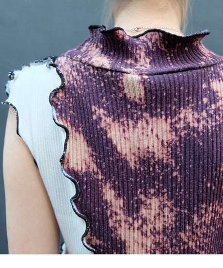 Frill Line Tops