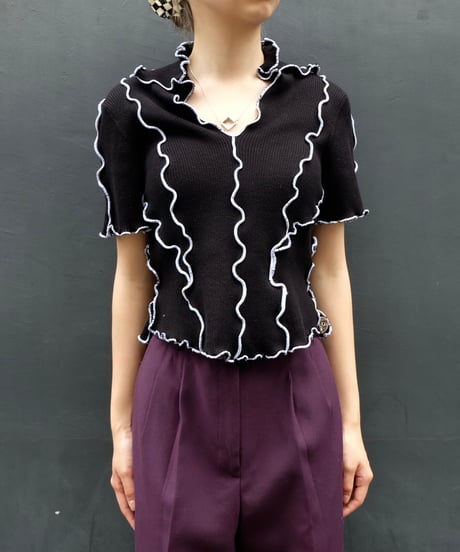 Frill Line Tops