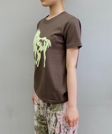 Labyrins  Dont Cry Horse Tshirt Brown