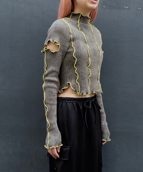 Frill Line Tops
