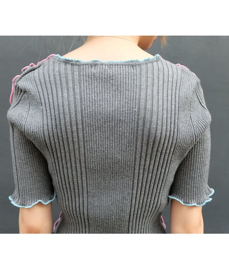 Frill Line Tops