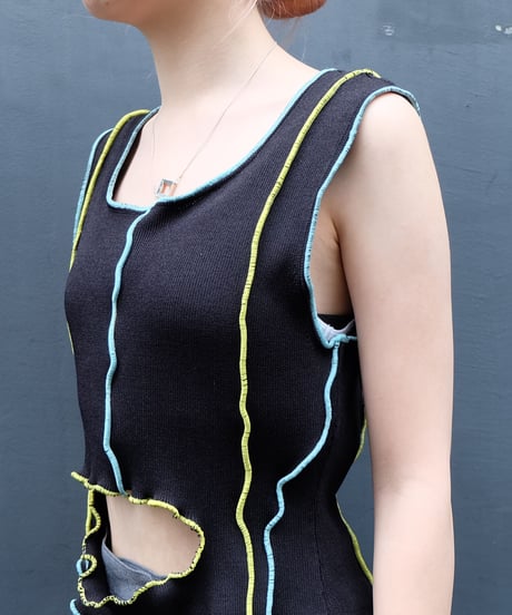 Frill line Tops