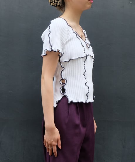 Frill Line Tops