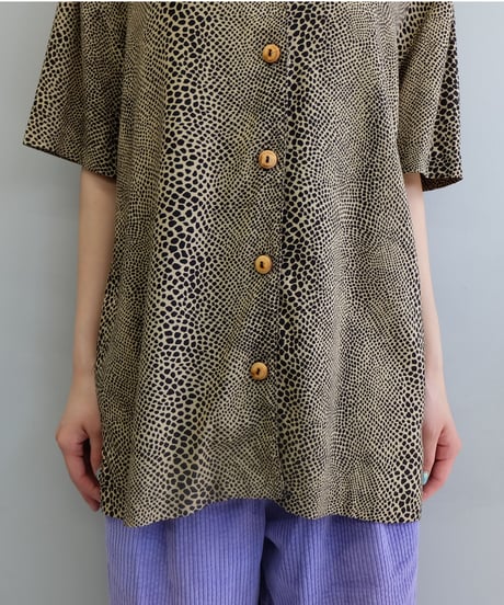 Vintage   Desig n Shirt