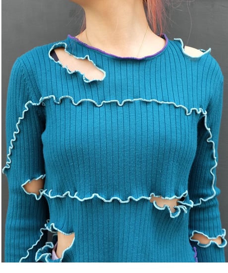 Frill Line Tops