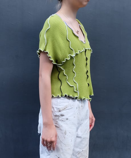 Frill Line Tops