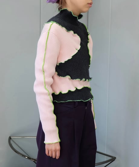 Frill Line Tops