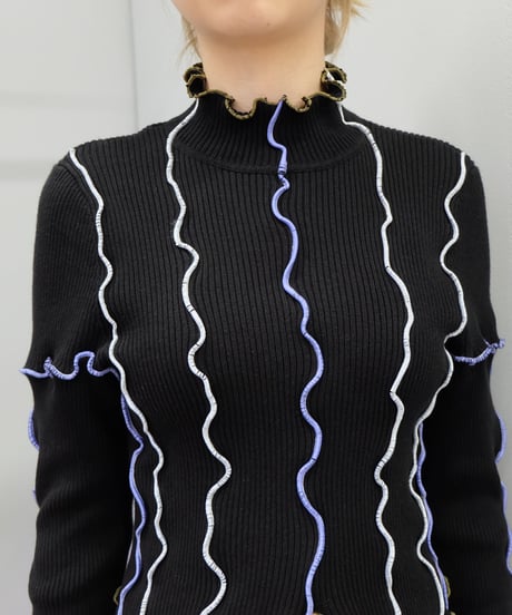 Frill Line Tops