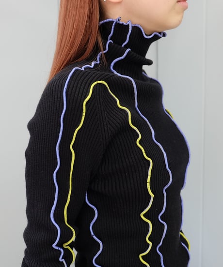 Frill Line Tops 14