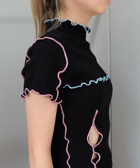 Frill Line Tops 11