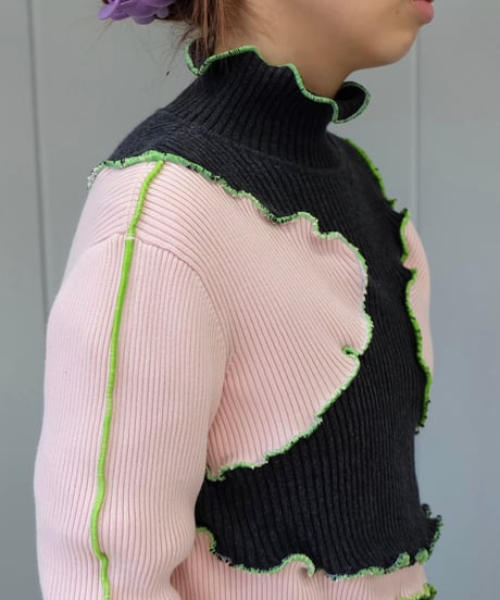 Frill Line Tops