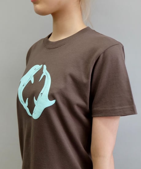 Labyrins  Two Dolphin Tshirt Brown