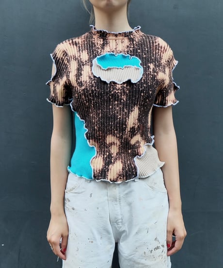 Frill Line Tops