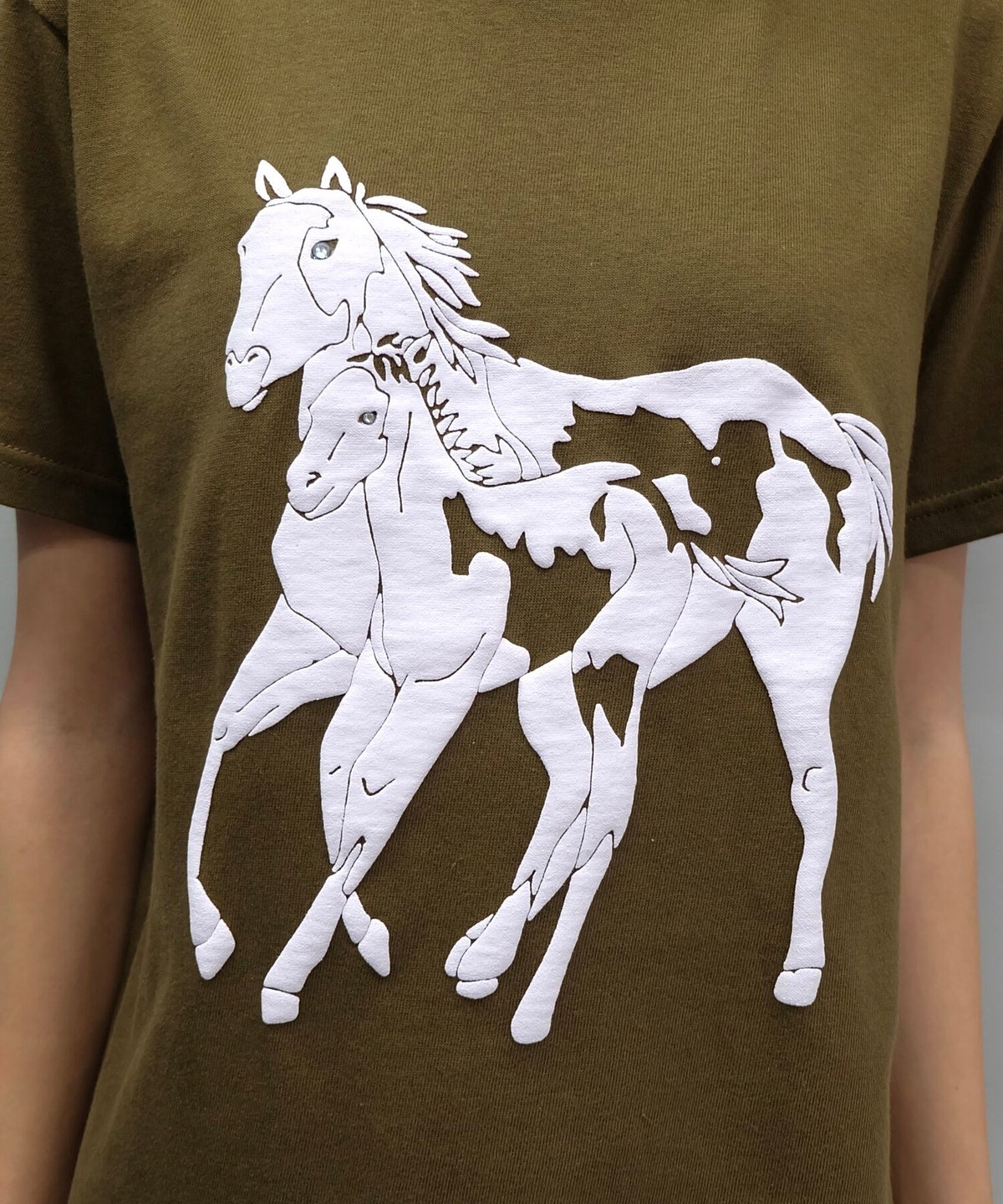 Labyrins Dont Cry Horse Tshirt Khaki