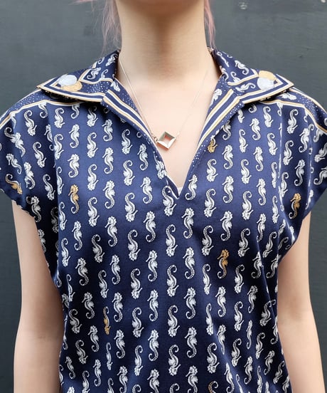 Vintage   Design Tops