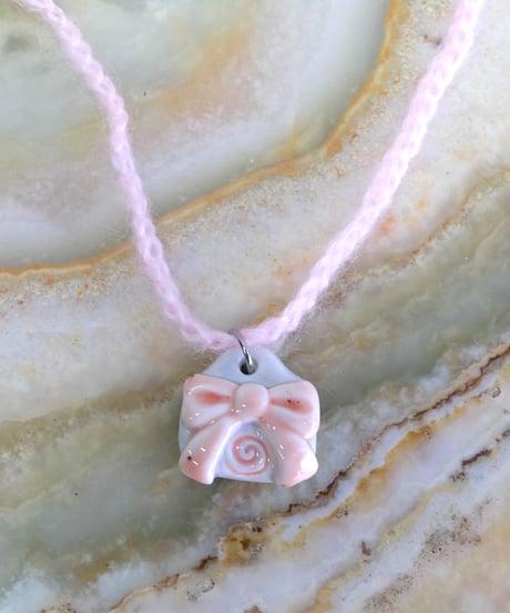 Labyrins x Sugascoop   Ceramic necklace 1