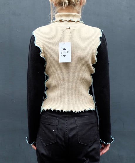 Frill Line Tops  22