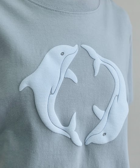 Labyrins  Two Dolphin Tshirt Blue
