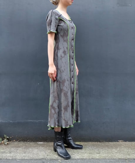Frill line One-piece