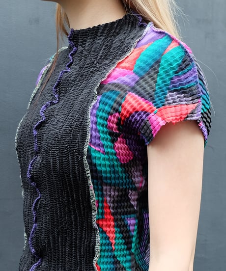 Frill Line Docking Tops