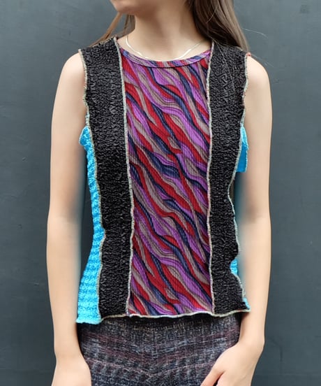 Frill Docking Tops