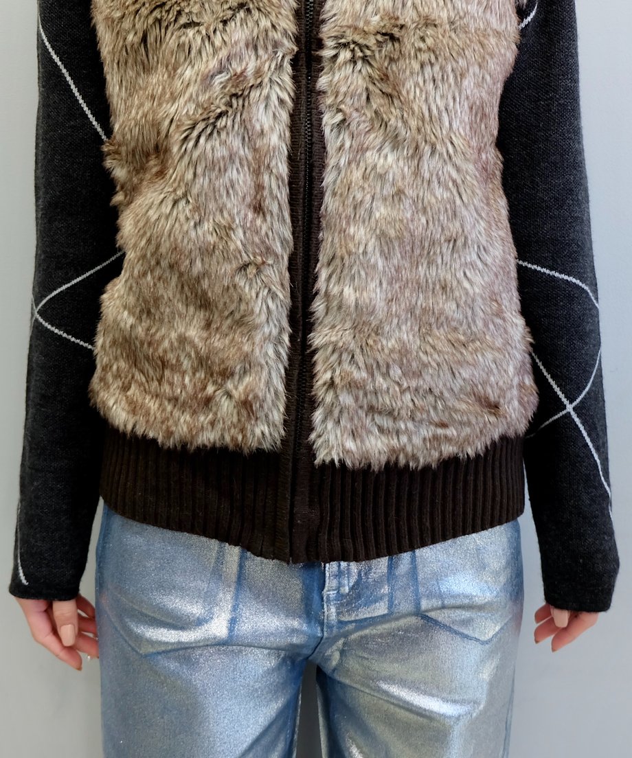 676fa8ff7c8691227171d71c