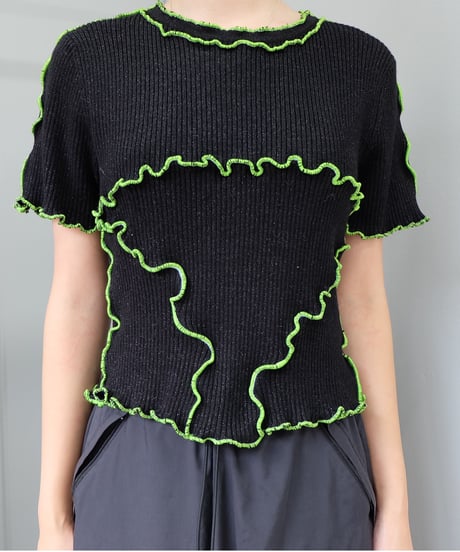 Frill Line Tops 9