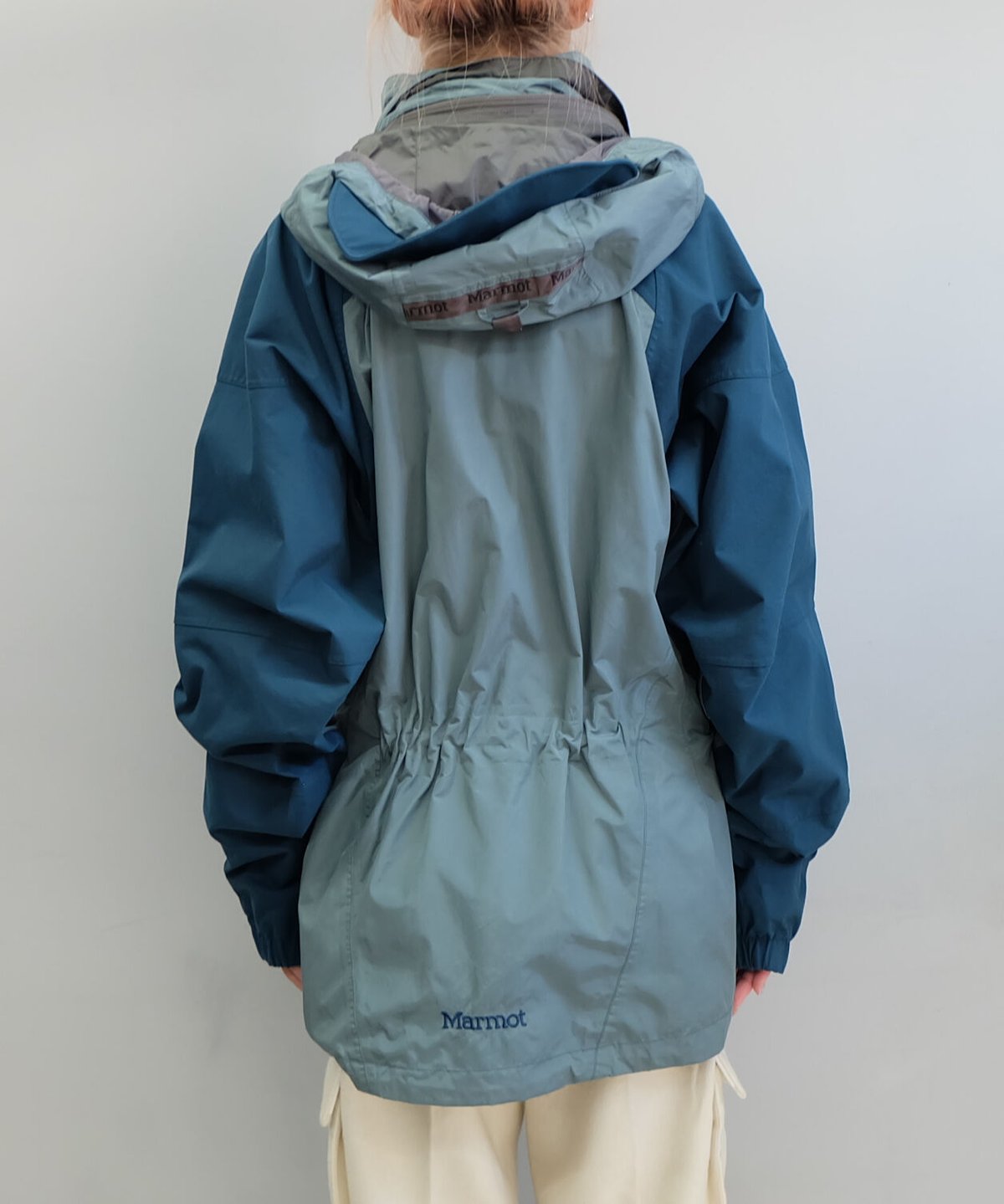 ヴィンテージ Marmot、ハ―フジップナイロンジャケット Mサイズ。 ヴィンテージ Marmot、ハ―フジップナイロンジャケット Mサイズ