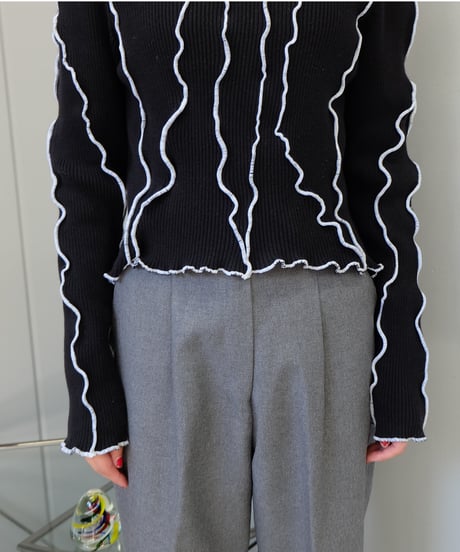 Frill Line Tops