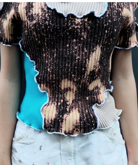 Frill Line Tops