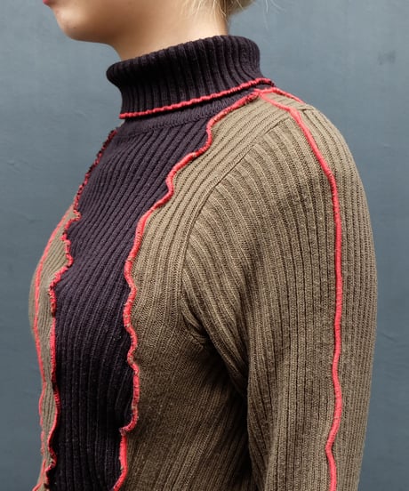 Frill Line Tops 15