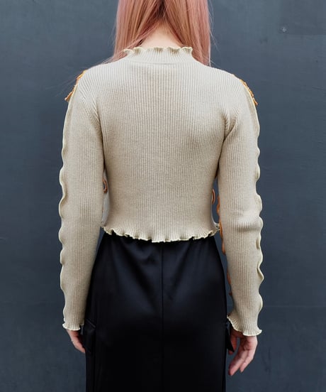 Frill Line Tops