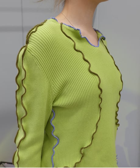 Frill Line Tops