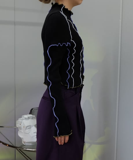 Frill Line Tops