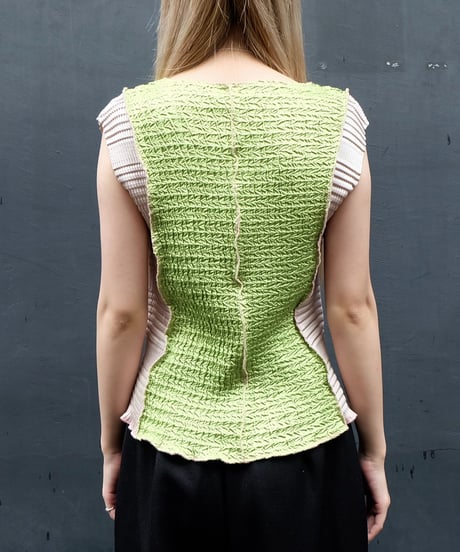 Frill Line Docking Tops