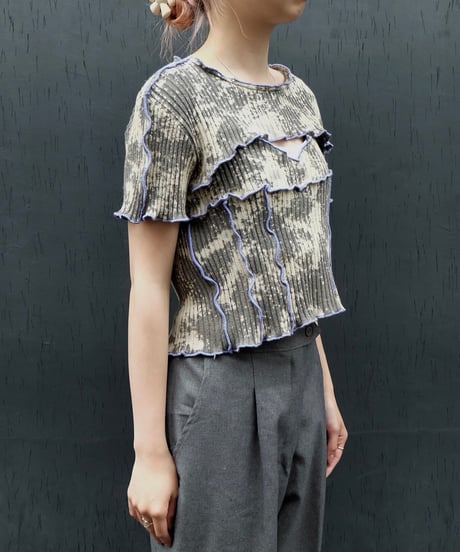 Frill line 2Peace Tops