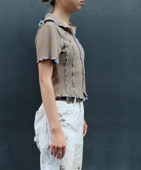 Frill Line Tops