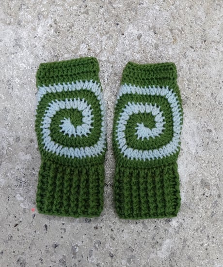 Labyrins   Spiral Knit Glove