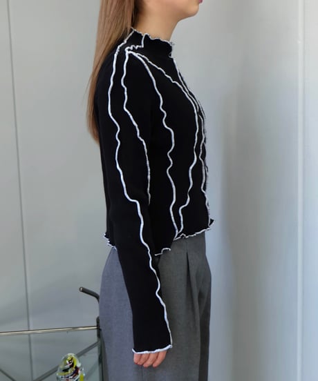 Frill Line Tops