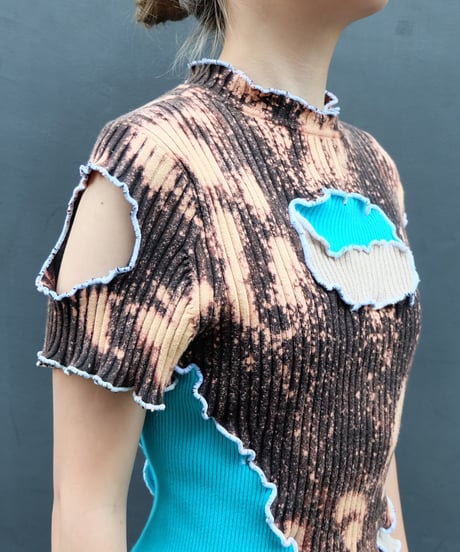 Frill Line Tops