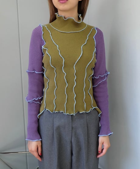 Frill Line Tops