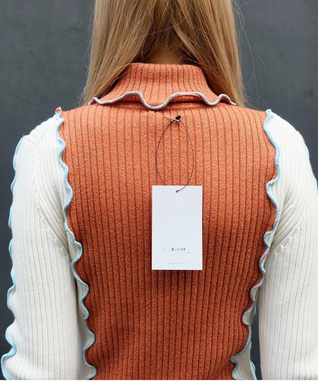 Frill Line Tops　７