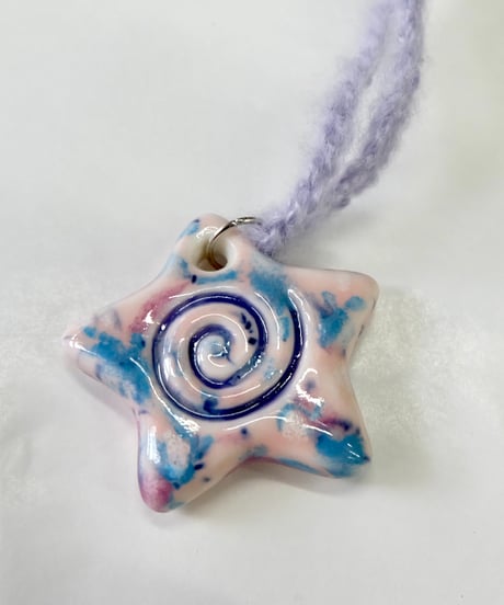 Labyrins x Sugascoop Ceramicnecklac 11